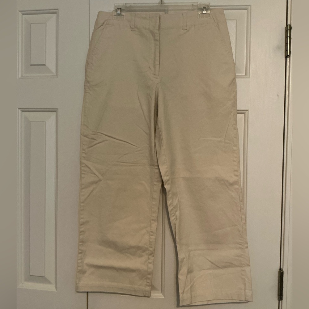 St. John’s Bay Size 10 Khaki Capris
